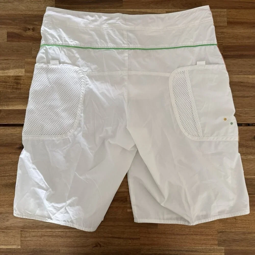 Nike excellent preowned